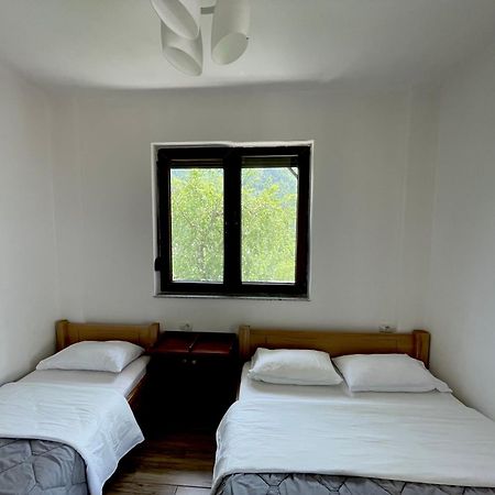Lazer Cardaku Guesthouse Валбона Экстерьер фото
