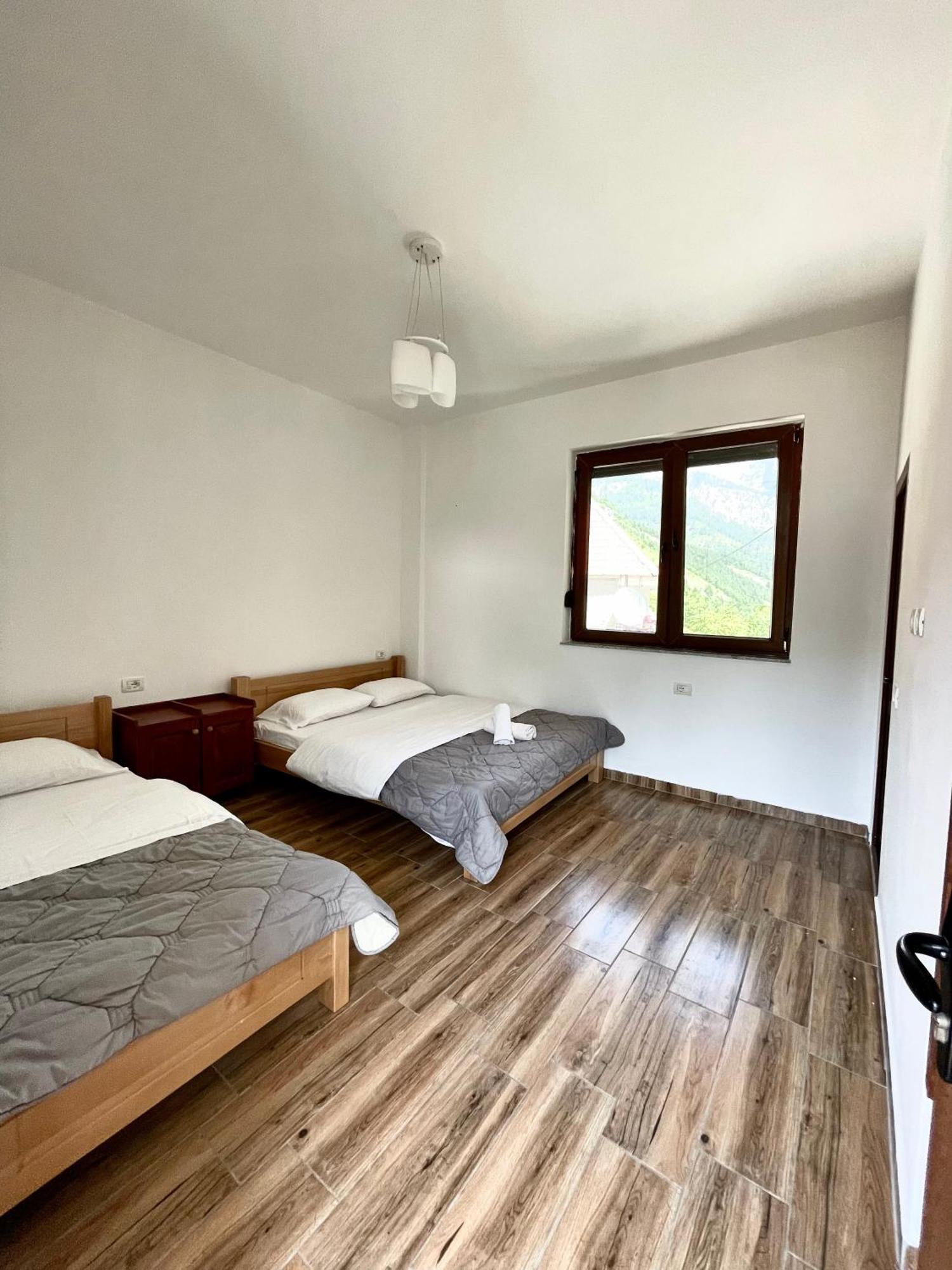 Lazer Cardaku Guesthouse Валбона Экстерьер фото