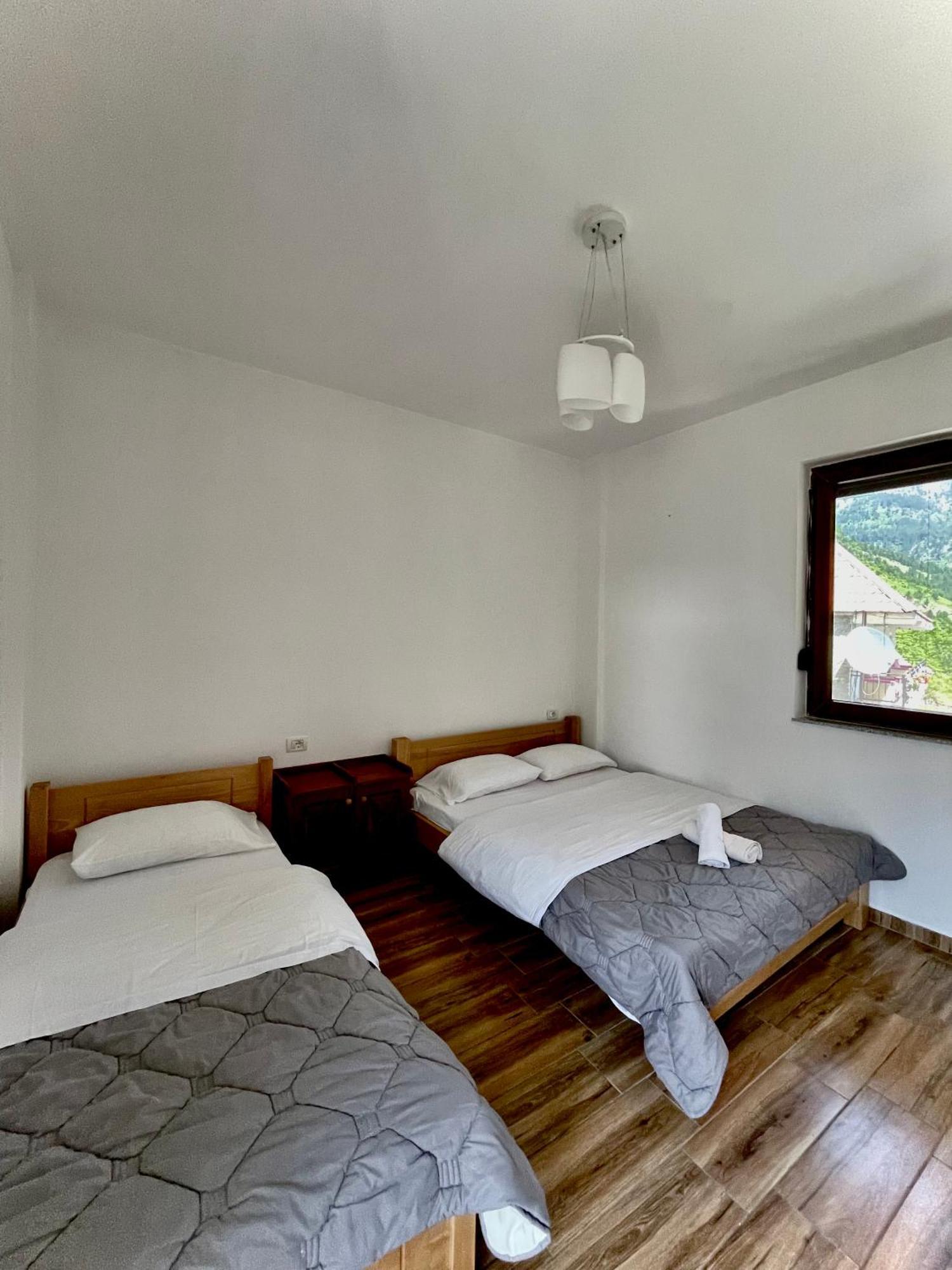 Lazer Cardaku Guesthouse Валбона Экстерьер фото