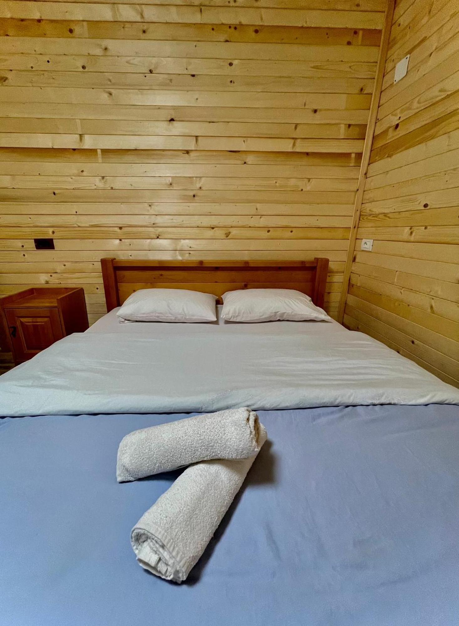 Lazer Cardaku Guesthouse Валбона Экстерьер фото