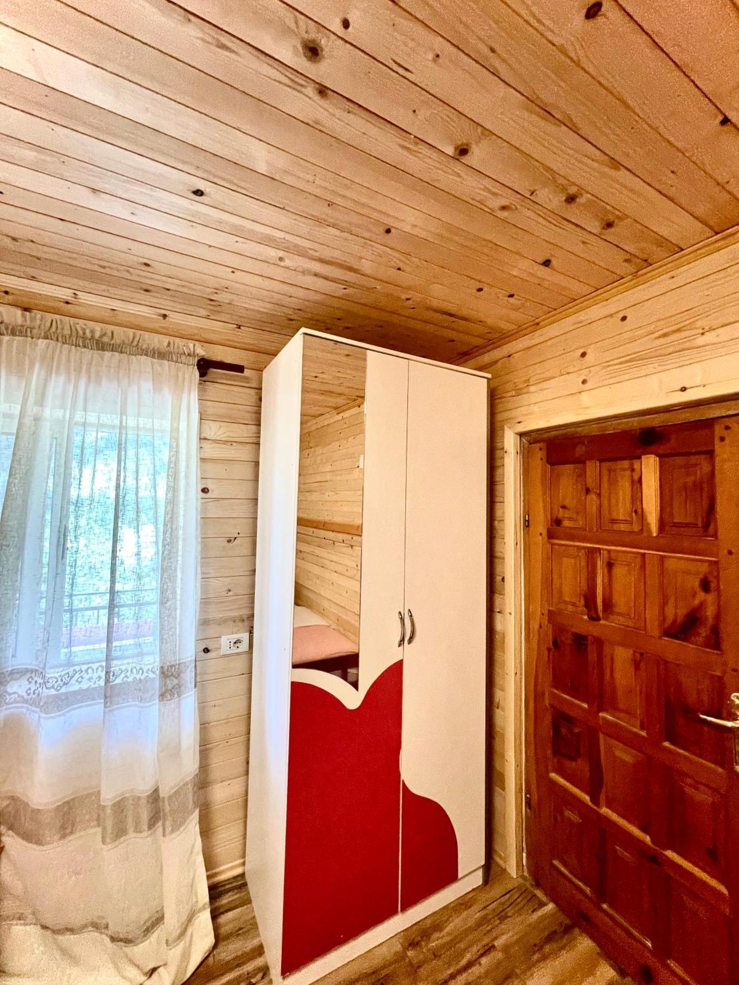 Lazer Cardaku Guesthouse Валбона Экстерьер фото