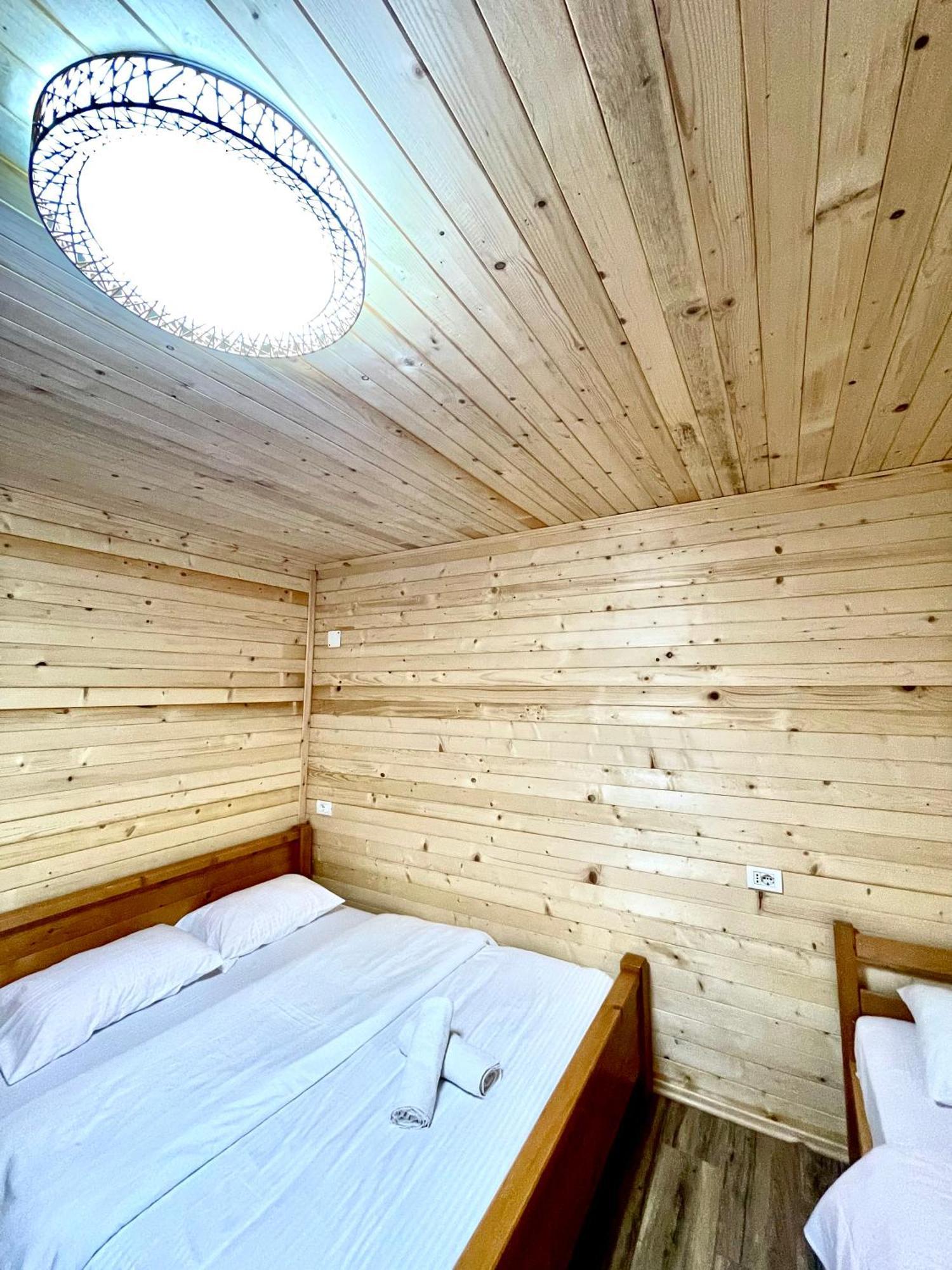 Lazer Cardaku Guesthouse Валбона Экстерьер фото