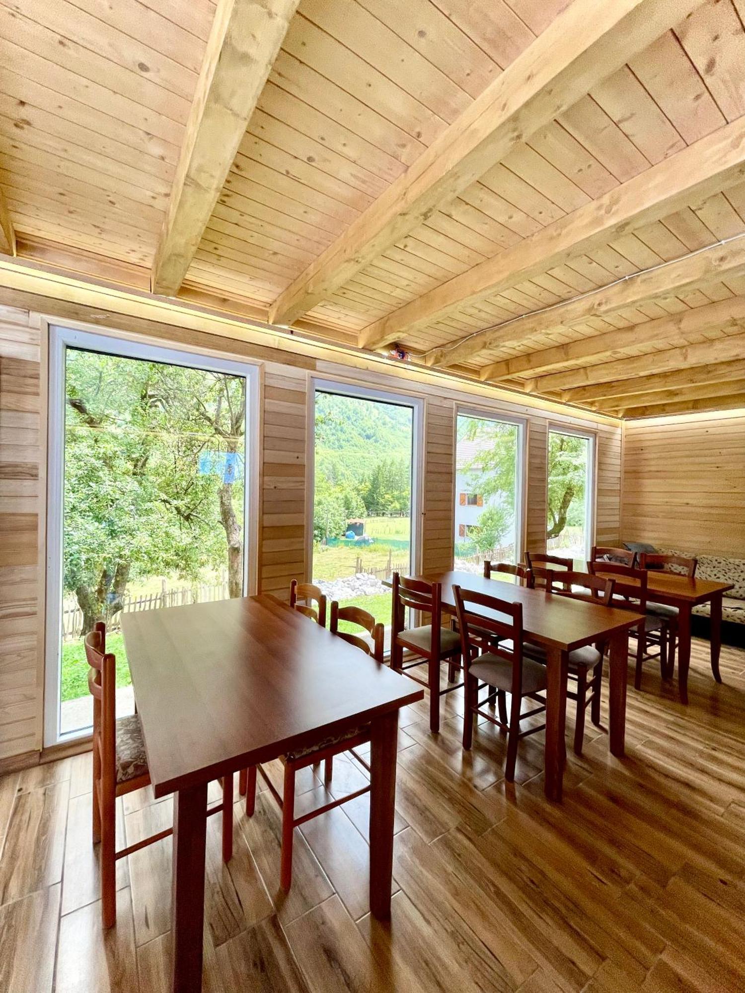 Lazer Cardaku Guesthouse Валбона Экстерьер фото